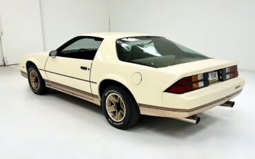 Chevrolet-Camaro-Coupe-1984-2