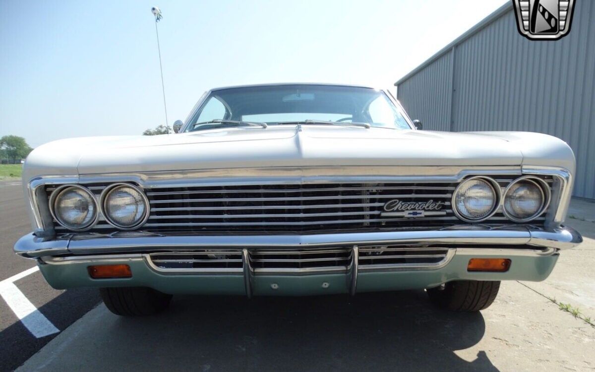 Chevrolet-Caprice-1966-1