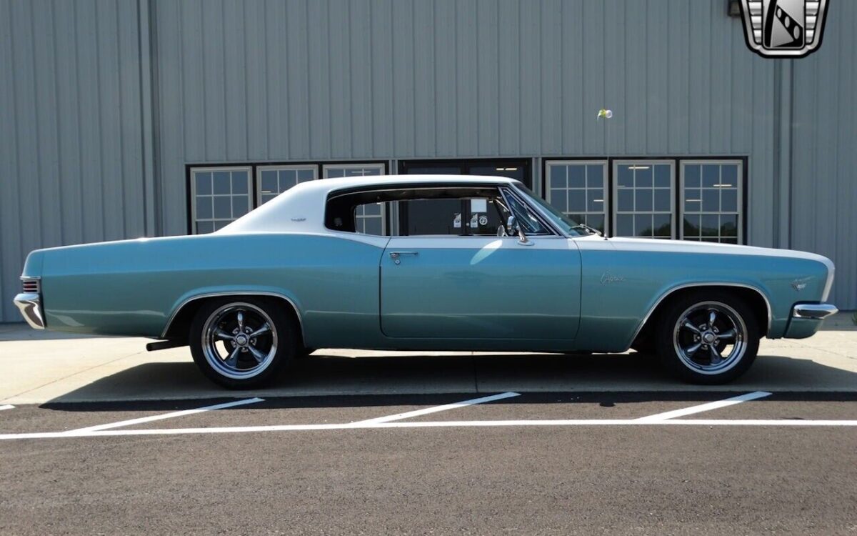 Chevrolet-Caprice-1966-7