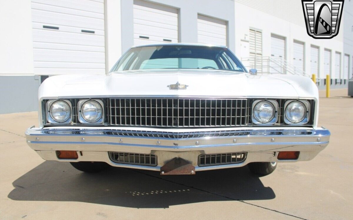 Chevrolet-Caprice-1973-7