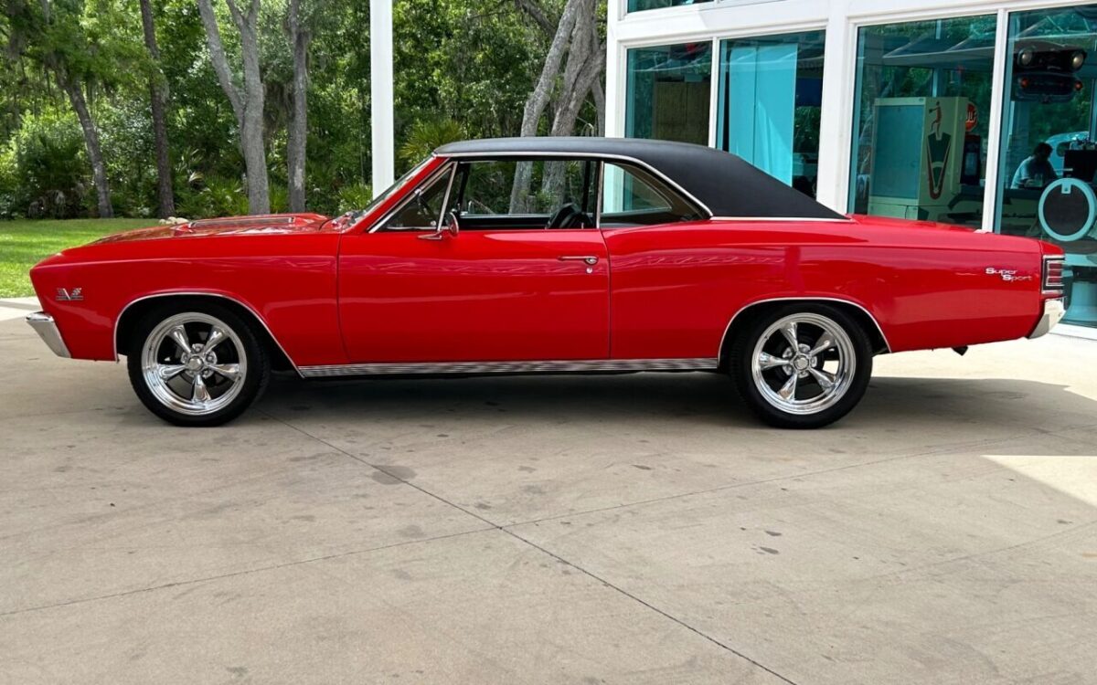 Chevrolet-Chevelle-Coupe-1967-10