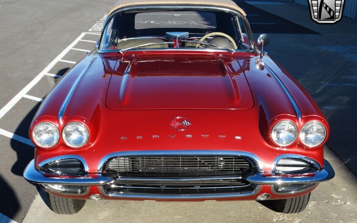 Chevrolet-Corvette-1962-1