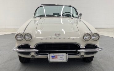 Chevrolet-Corvette-1962-1
