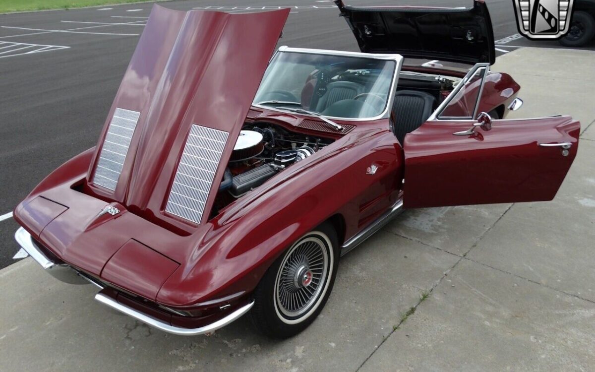 Chevrolet-Corvette-1963-9