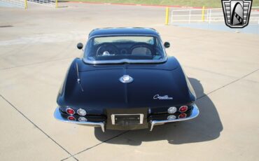 Chevrolet-Corvette-1965-6