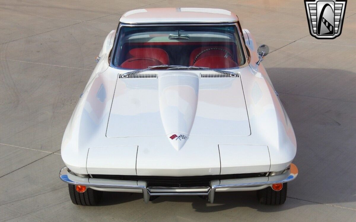 Chevrolet-Corvette-1965-8