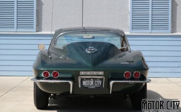 Chevrolet-Corvette-1967-3