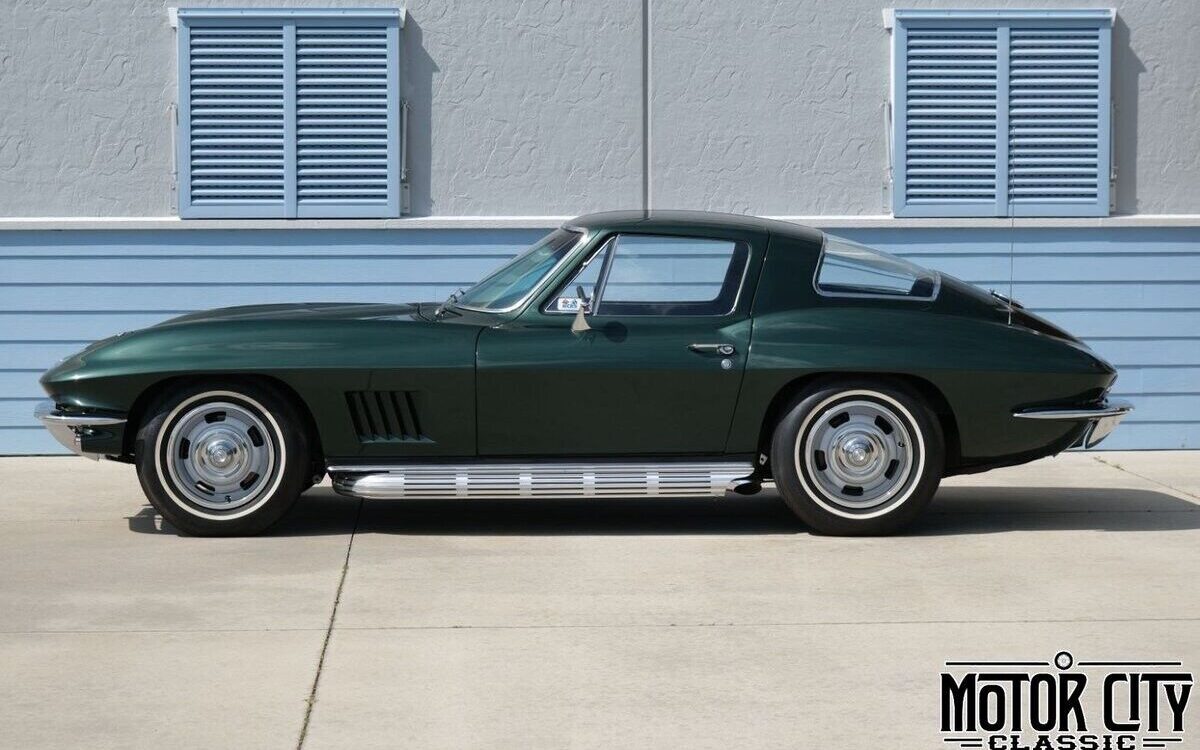 Chevrolet-Corvette-1967-5