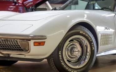 Chevrolet-Corvette-1971-3