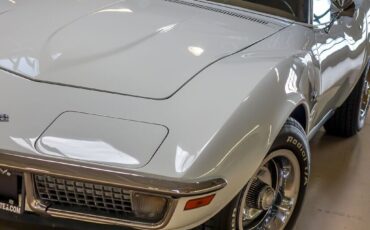 Chevrolet-Corvette-1971-6