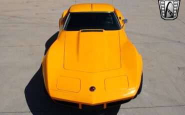 Chevrolet-Corvette-1973-8