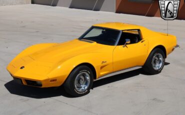 Chevrolet-Corvette-1973-9