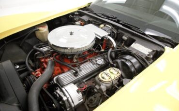 Chevrolet-Corvette-1974-9