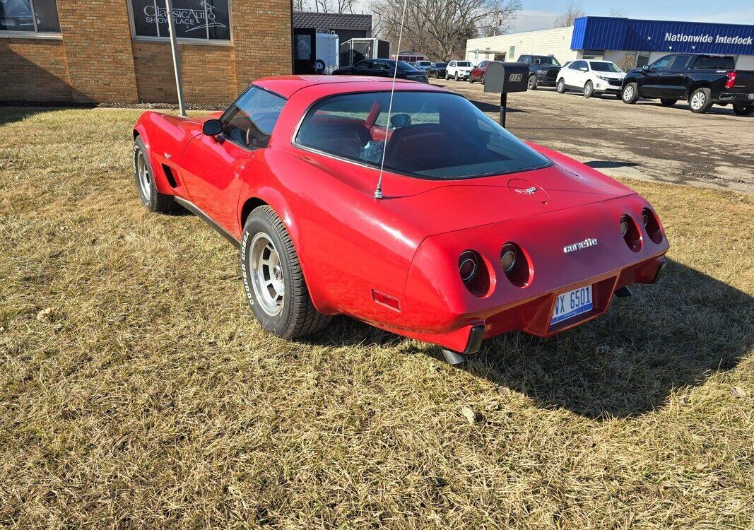 Chevrolet-Corvette-1979-21
