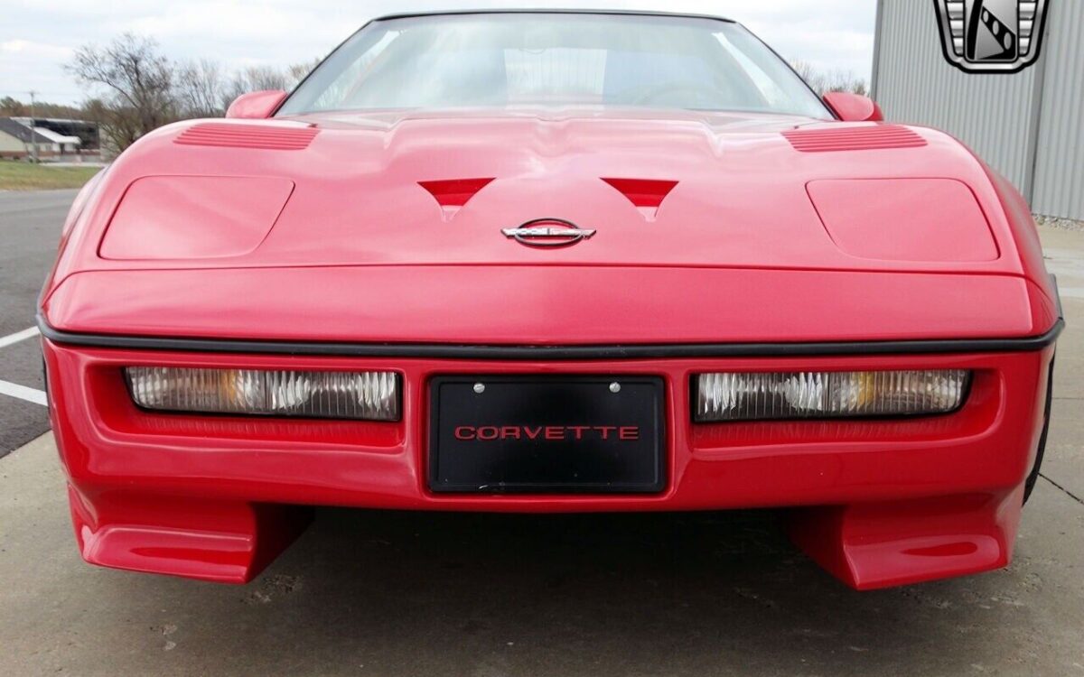 Chevrolet-Corvette-1984-1