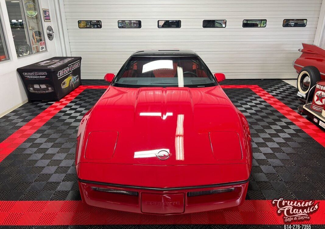 Chevrolet-Corvette-1984-6