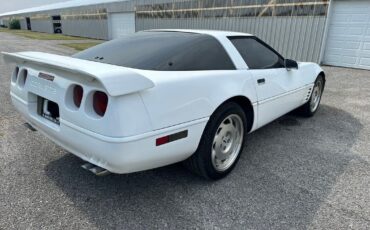 Chevrolet-Corvette-1993-10