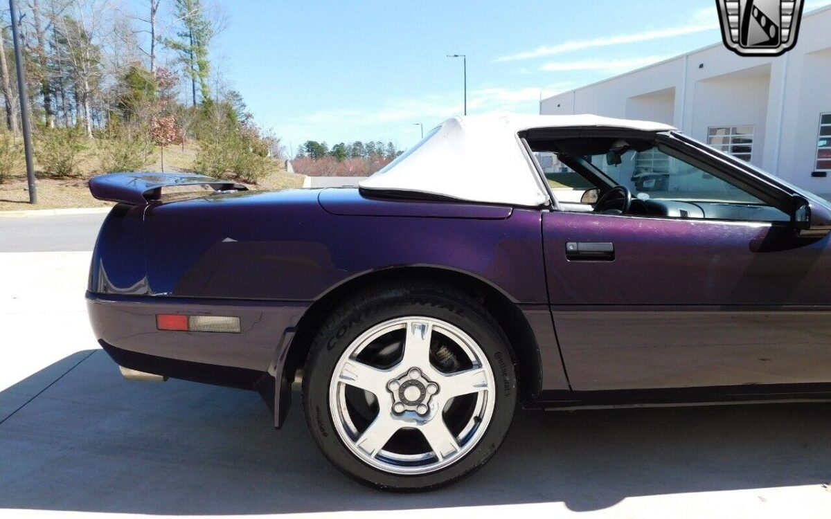 Chevrolet-Corvette-1993-11