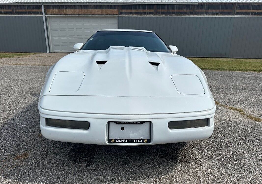 Chevrolet-Corvette-1993-5