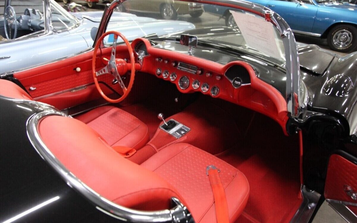Chevrolet-Corvette-Cabriolet-1957-10