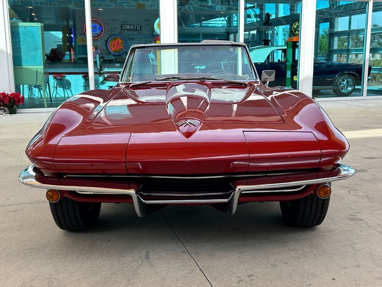 Chevrolet-Corvette-Cabriolet-1965-1