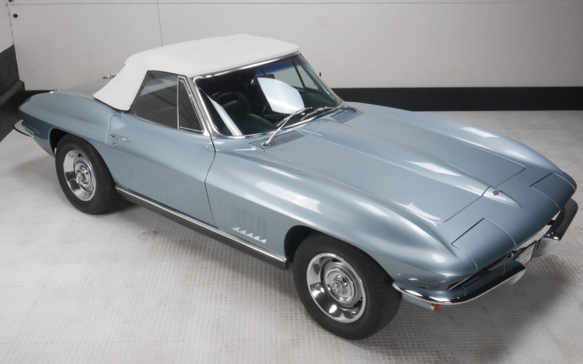 Chevrolet-Corvette-Cabriolet-1967-3