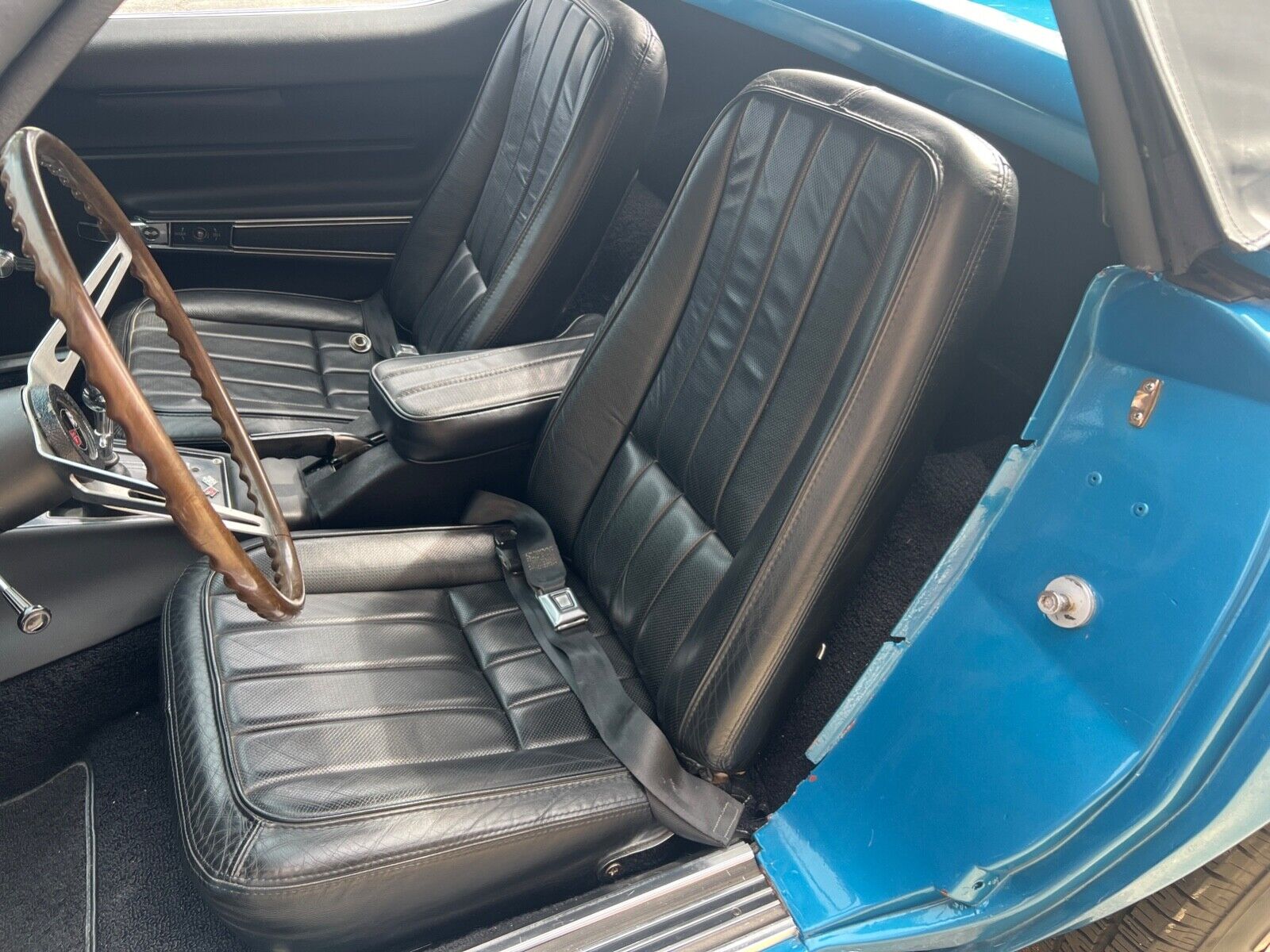 Chevrolet-Corvette-Cabriolet-1968-22