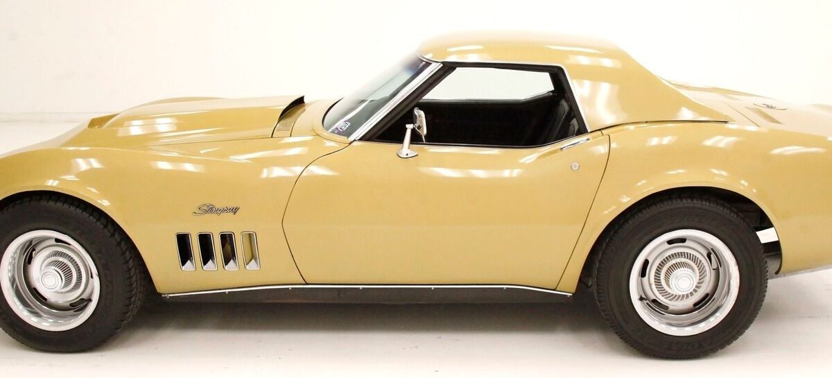 Chevrolet-Corvette-Cabriolet-1969-3