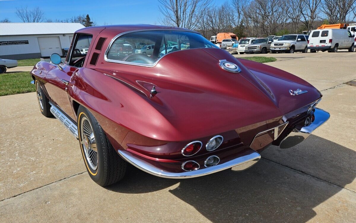 Chevrolet-Corvette-Coupe-1965-14