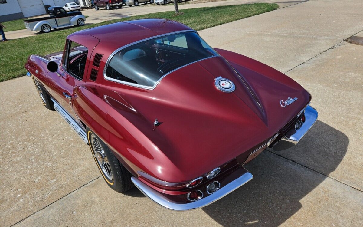Chevrolet-Corvette-Coupe-1965-15