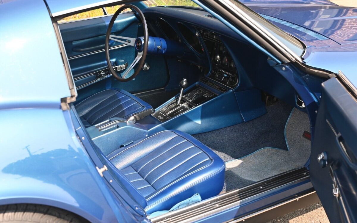 Chevrolet-Corvette-Coupe-1968-13