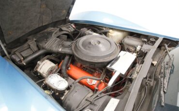 Chevrolet-Corvette-Coupe-1976-9