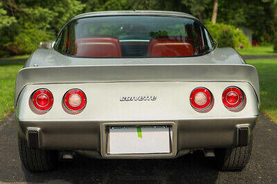Chevrolet-Corvette-Coupe-1979-6