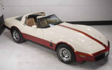 Chevrolet-Corvette-Coupe-1980-1