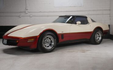 Chevrolet-Corvette-Coupe-1980-3