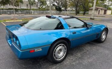 Chevrolet-Corvette-Coupe-1987-3