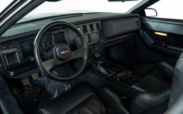 Chevrolet-Corvette-Coupe-1988-1