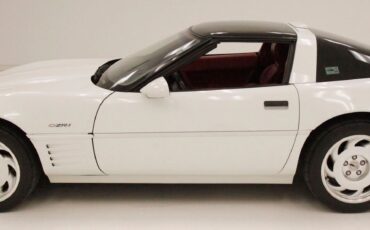 Chevrolet-Corvette-Coupe-1992-1
