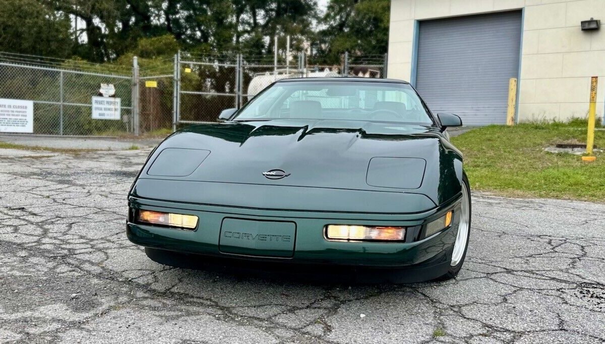 Chevrolet-Corvette-Coupe-1992-6