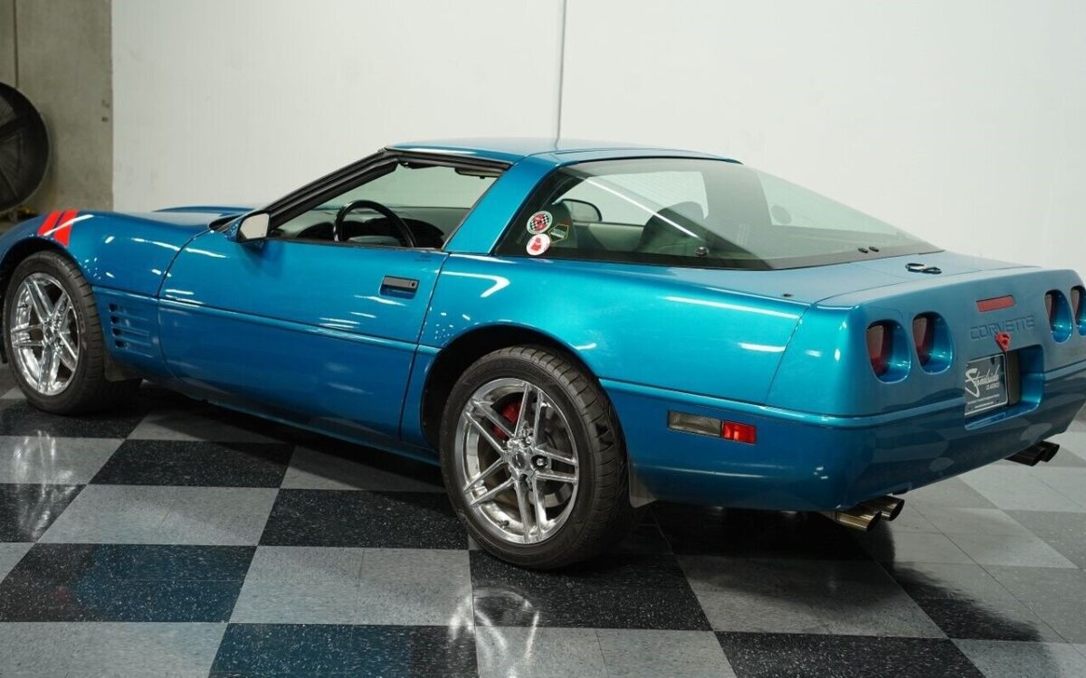 Chevrolet-Corvette-Coupe-1994-6