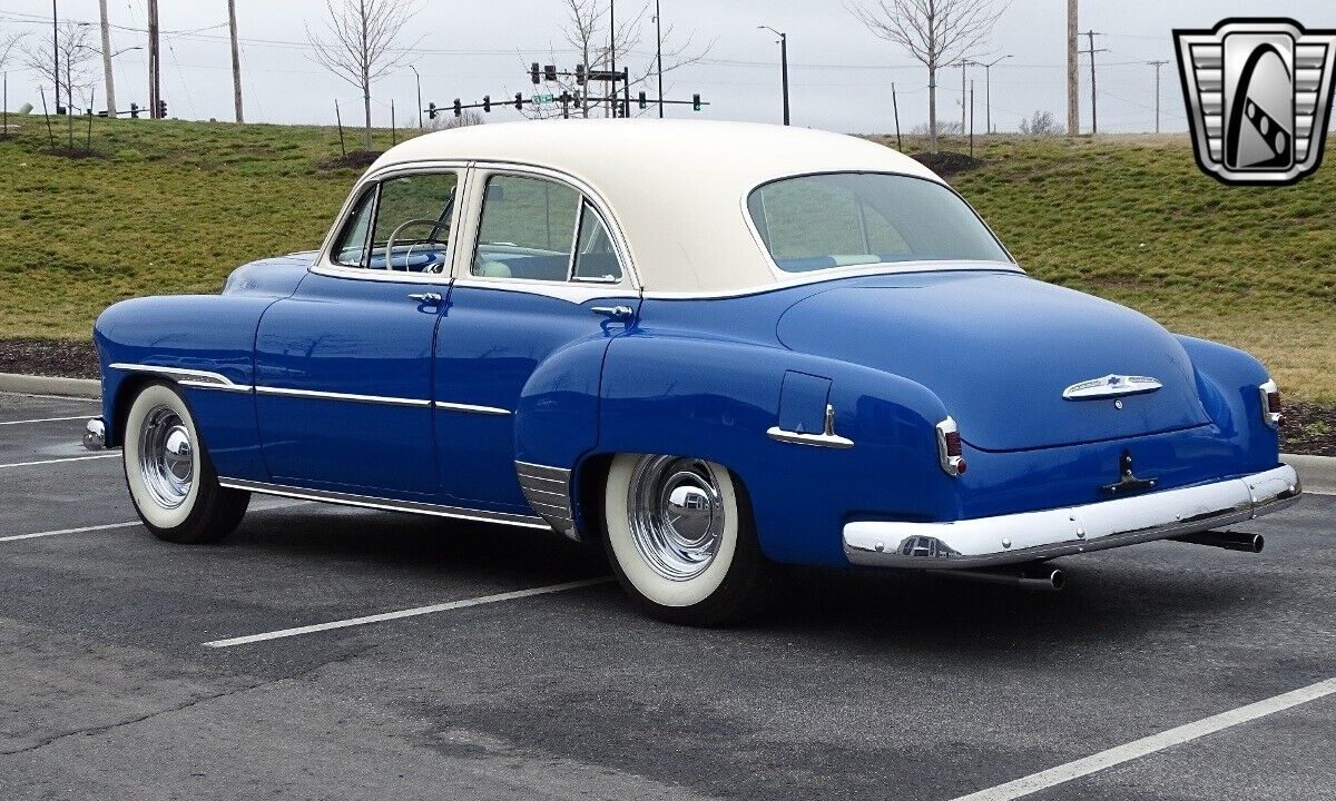 Chevrolet-Deluxe-1951-4