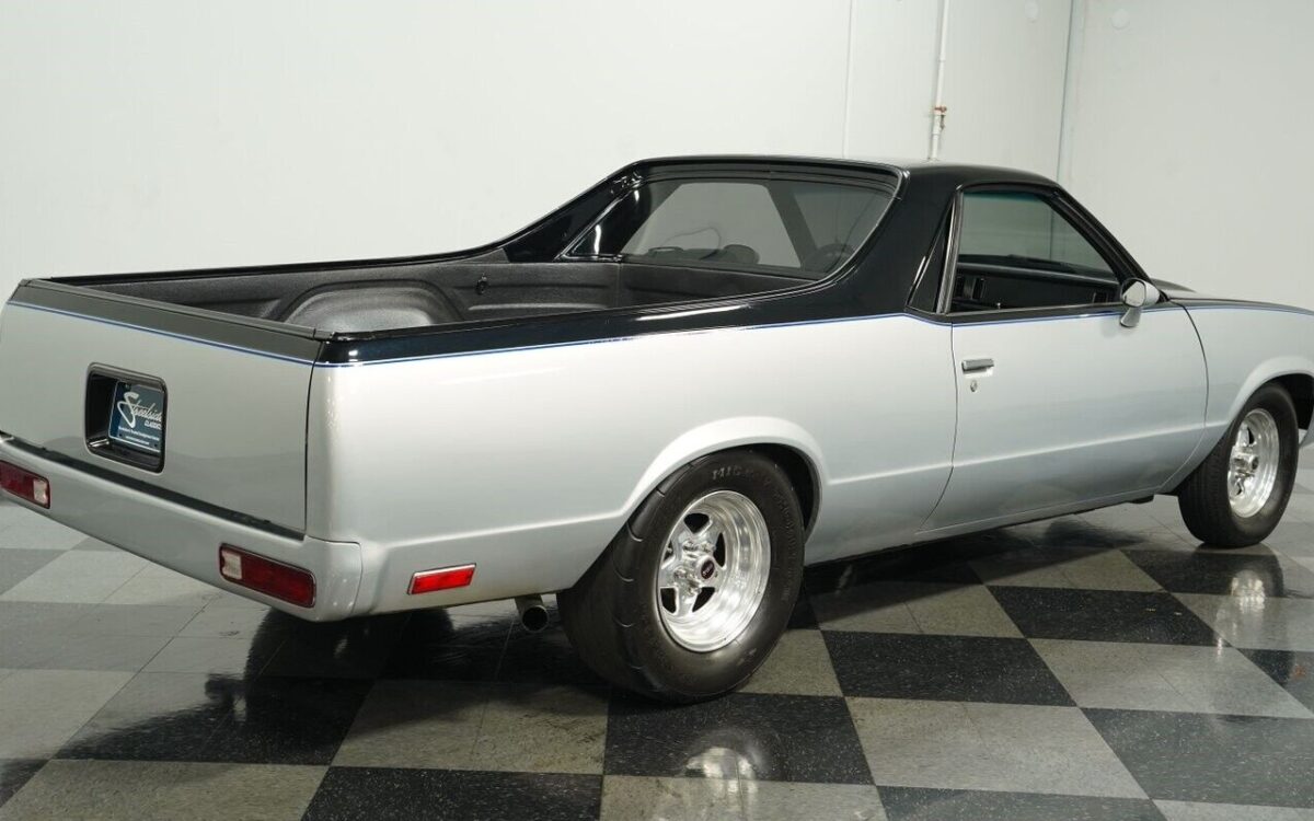Chevrolet-El-Camino-Pickup-1982-10
