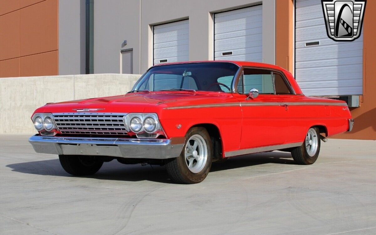 Chevrolet-Impala-1962-4