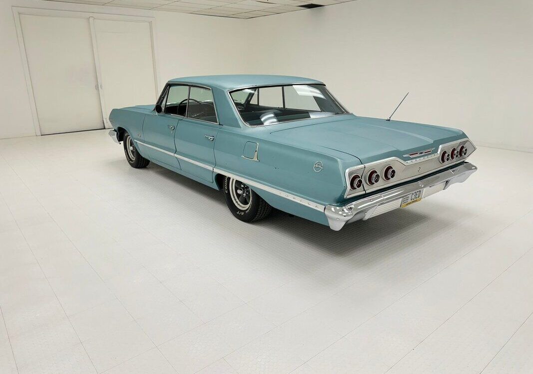 Chevrolet-Impala-Berline-1963-2