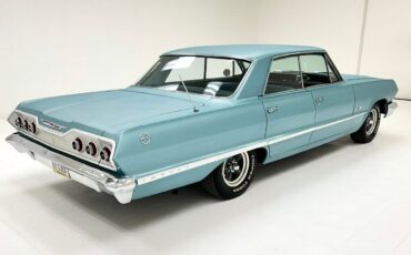 Chevrolet-Impala-Berline-1963-4
