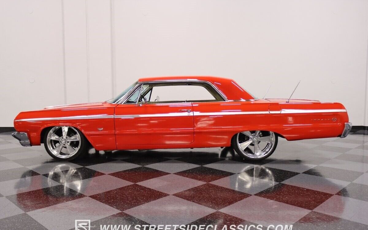 Chevrolet-Impala-Coupe-1964-2