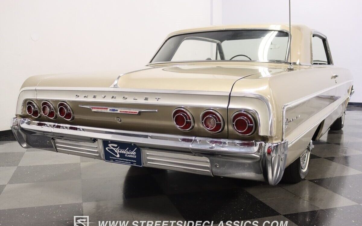 Chevrolet-Impala-Coupe-1964-9