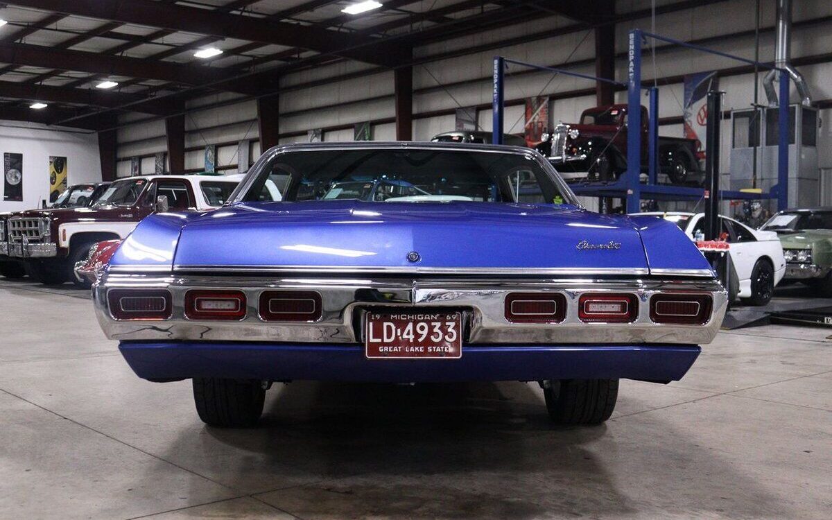 Chevrolet-Impala-Coupe-1969-3