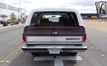 Chevrolet-K5-1984-4