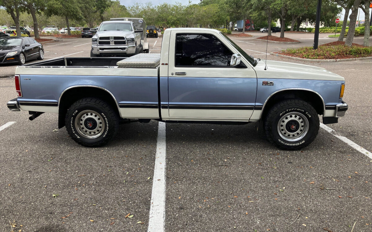 Chevrolet-S-10-1988-1